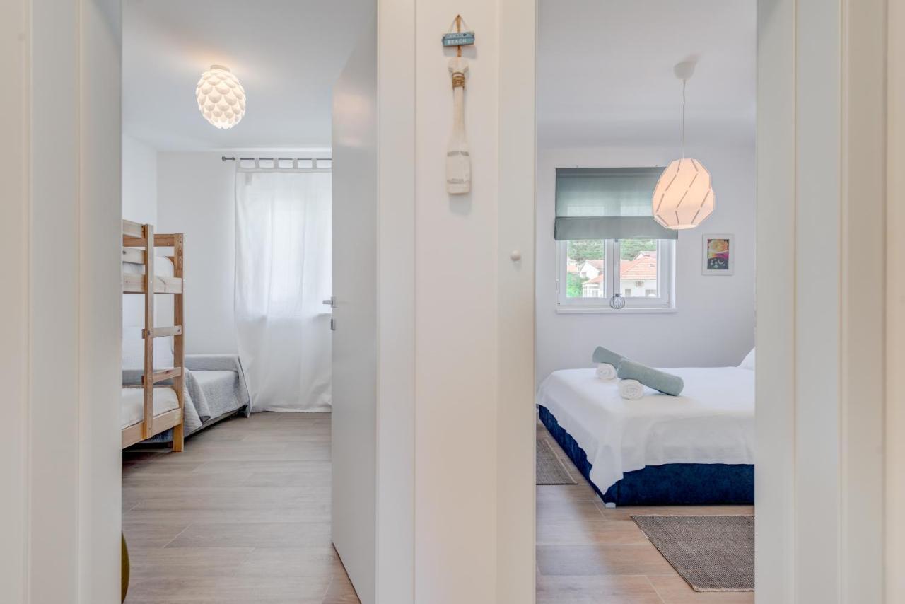 New And Chic Place Near Old Town Of Trogir Buitenkant foto