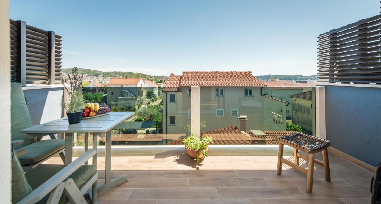 New And Chic Place Near Old Town Of Trogir Buitenkant foto