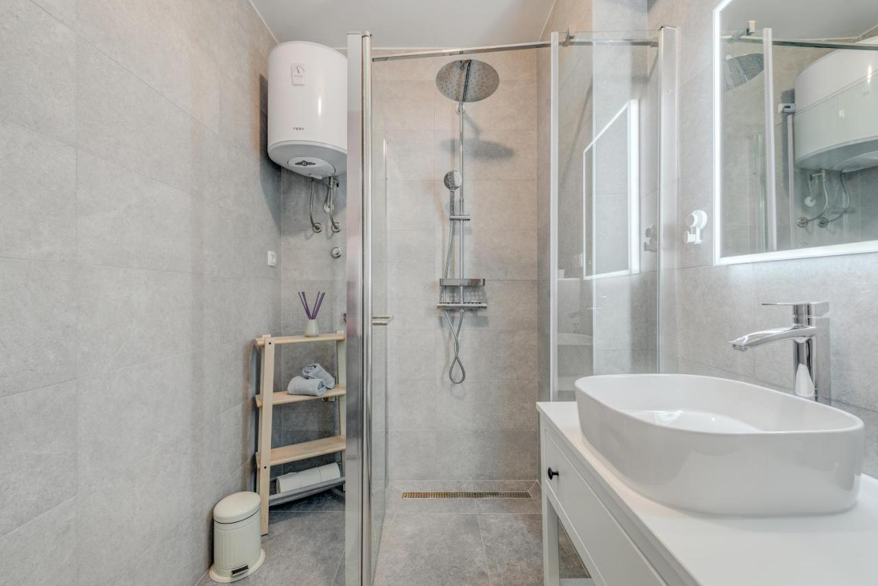 New And Chic Place Near Old Town Of Trogir Buitenkant foto