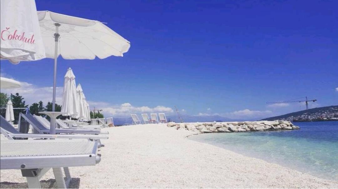 New And Chic Place Near Old Town Of Trogir Buitenkant foto